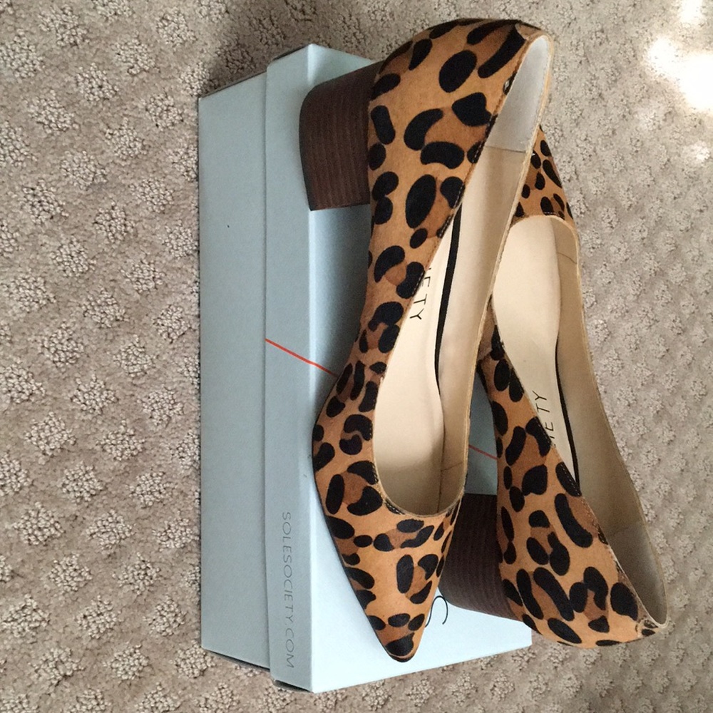 Sole Society Andorra Tan-Black Leopard Haircalf